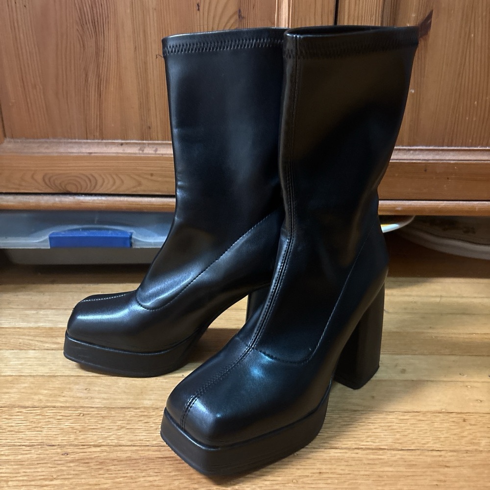 Black Women's Platform Boots